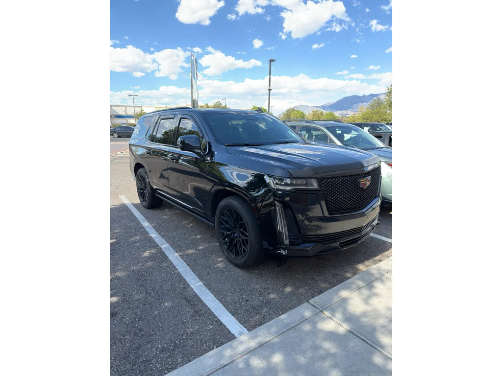 Used 2021 Black Raven Cadillac Premium Luxury Platinum image 2