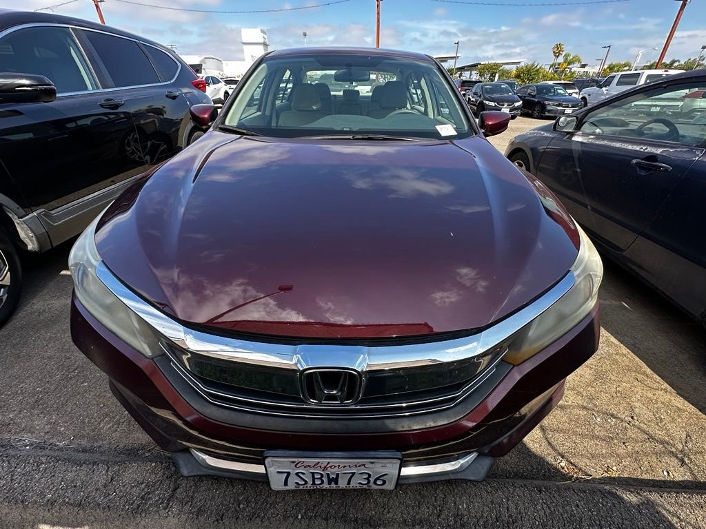 Used 2016  Honda LX image 2