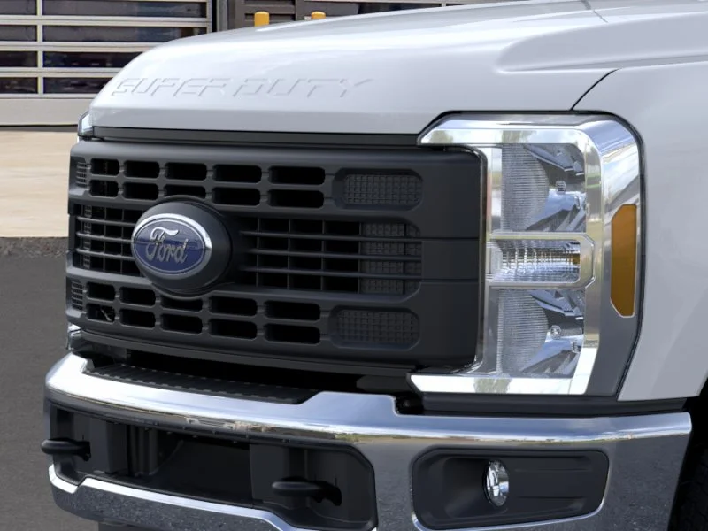 New 2026 Oxford White Ford F-350® XL image 46