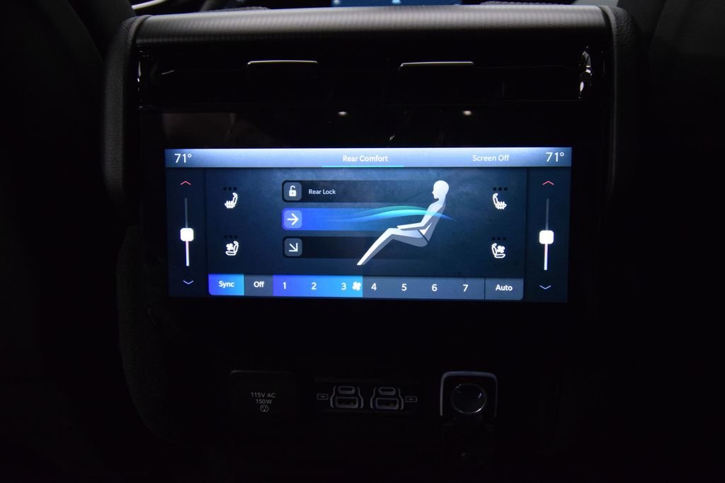 New 2026 Fathom Blue Pearl-Coat Exterior Paint (Late Availability) Jeep Summit Obsidian image 34