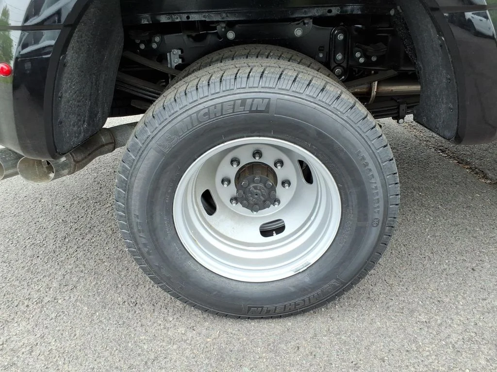 New 2026 Agate Black Metallic Ford F-350® XLT image 7