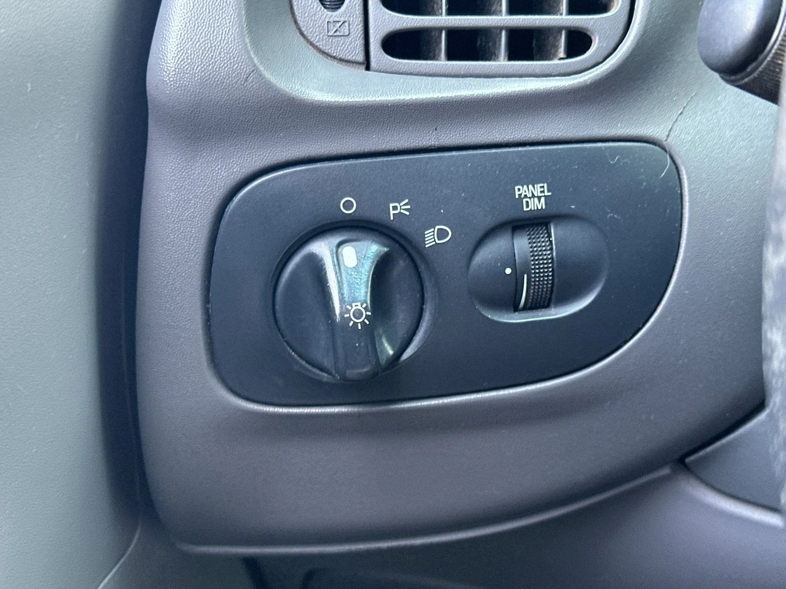Used 1997 Teal Clearcoat Metallic Ford  image 16