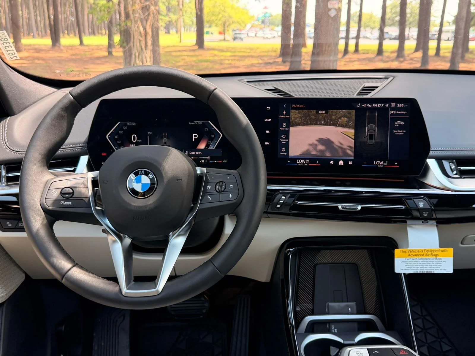 New 2026 Cape York Green Metallic BMW xDrive28i image 3