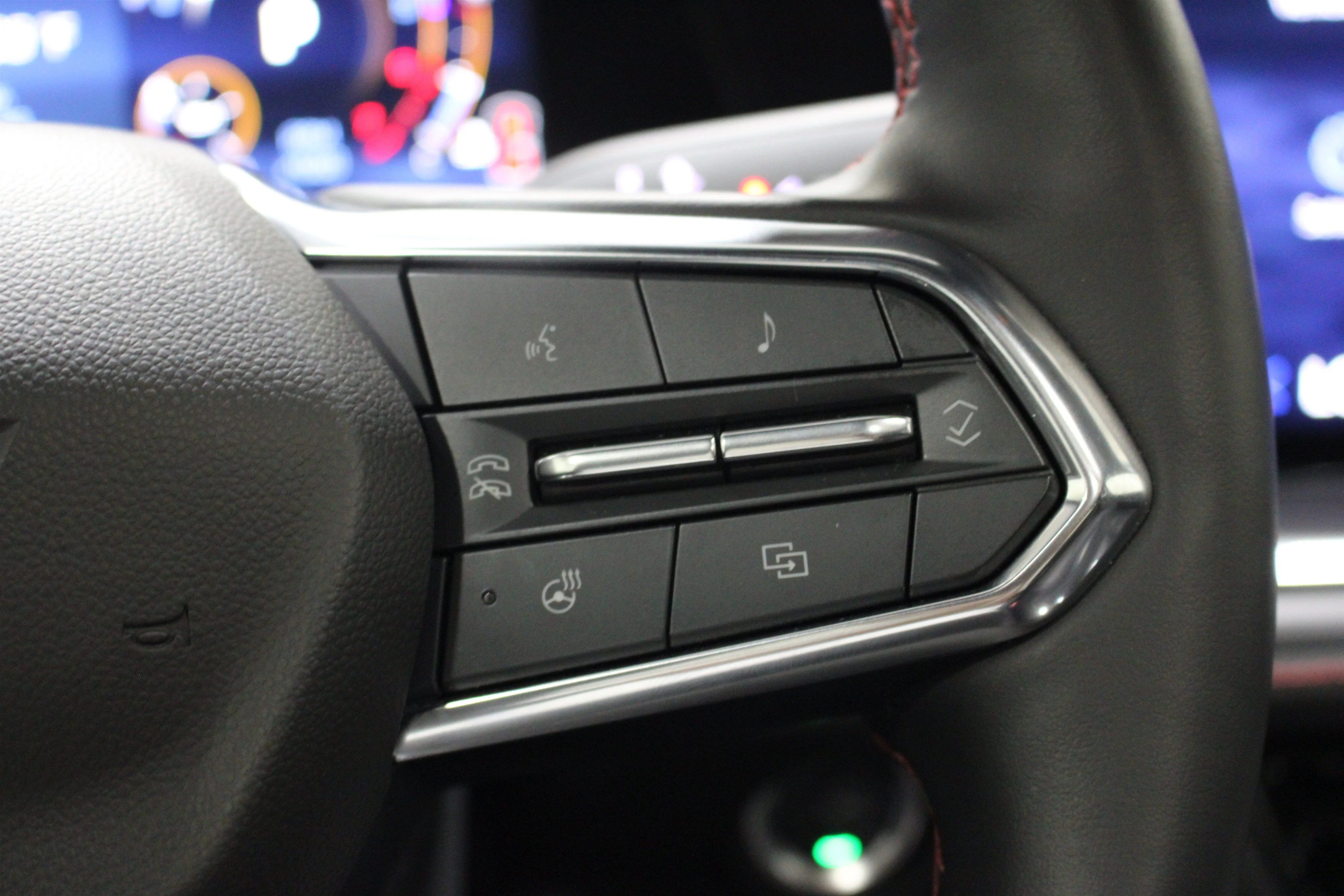 2025 Chevrolet Tahoe RST - Photo 12