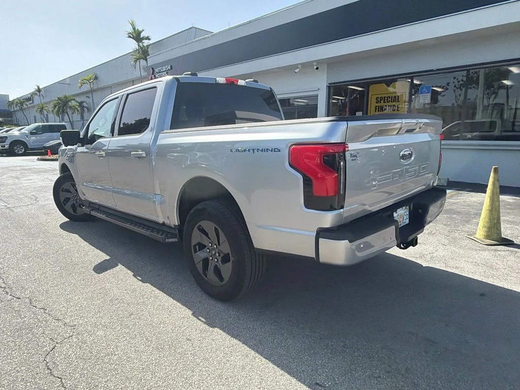 Used 2023 Silver Metallic Ford XLT image 5