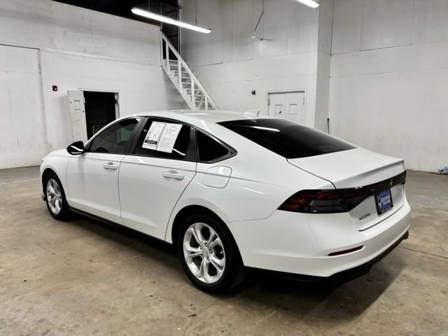 Used 2024  Honda LX image 5