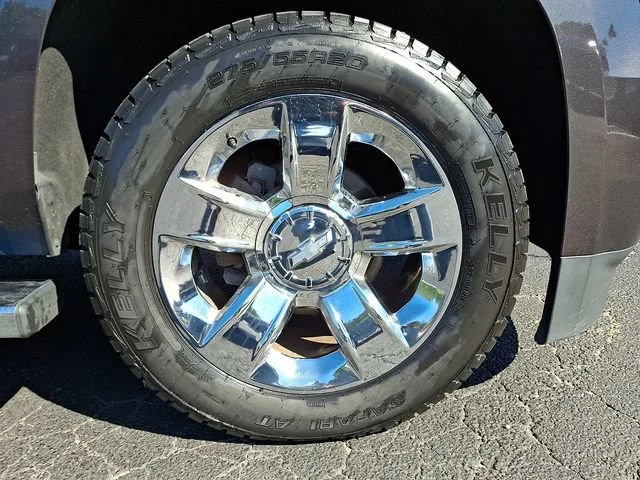 Certified Used 2017 TUNGSTEN METALLIC Chevrolet LT image 8