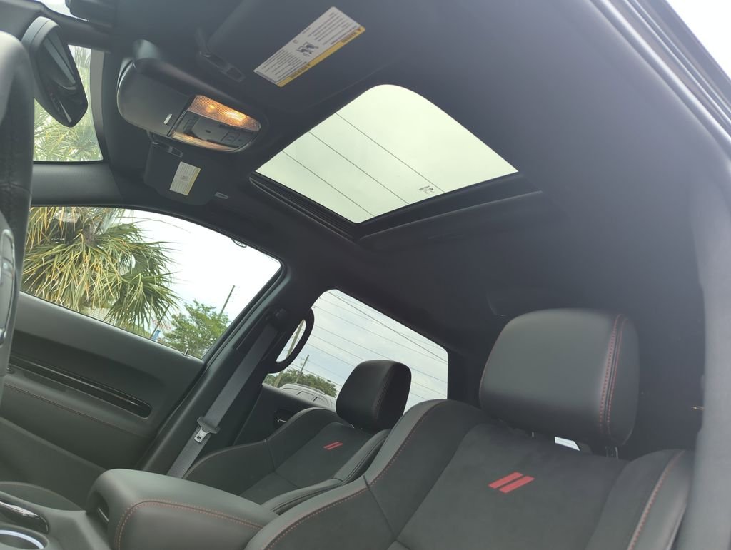 New 2026 Diamond Black Clear-Coat Exterior Paint Dodge GT Plus image 27