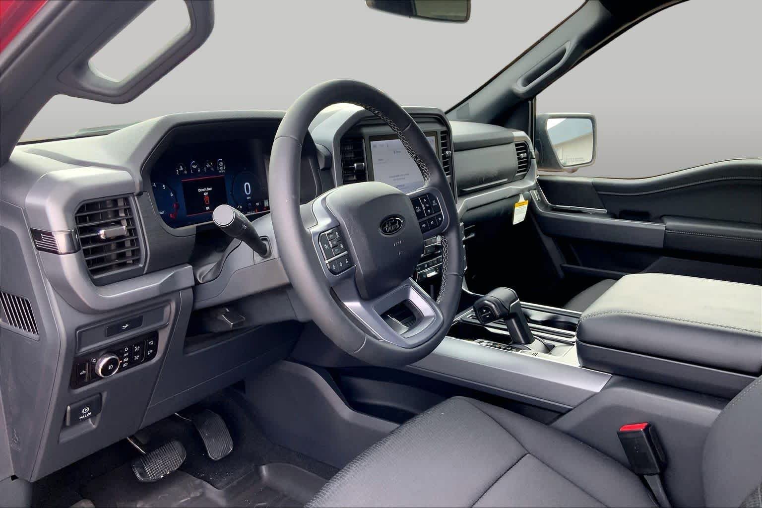 2026 Ford F-150 XLT - Photo 8