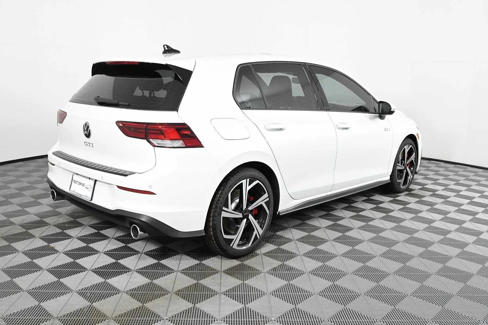 New 2026 Opal White Pearl Volkswagen SE image 8