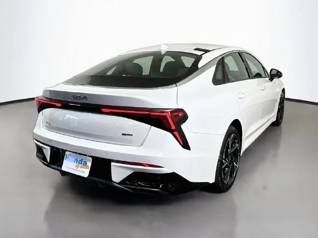 Used 2025 Snow White Pearl Kia GT-Line image 20