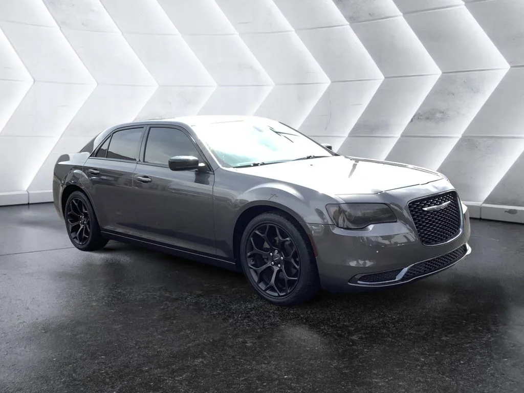2019 Chrysler 300 Touring