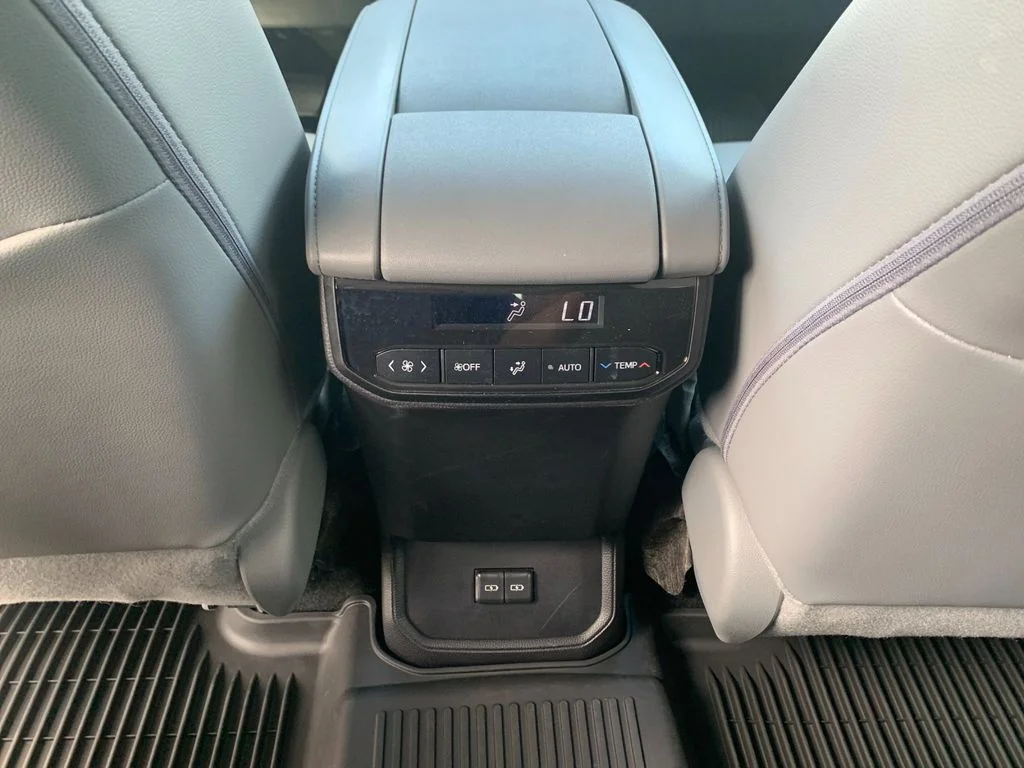 Used 2024  Toyota XLE image 15