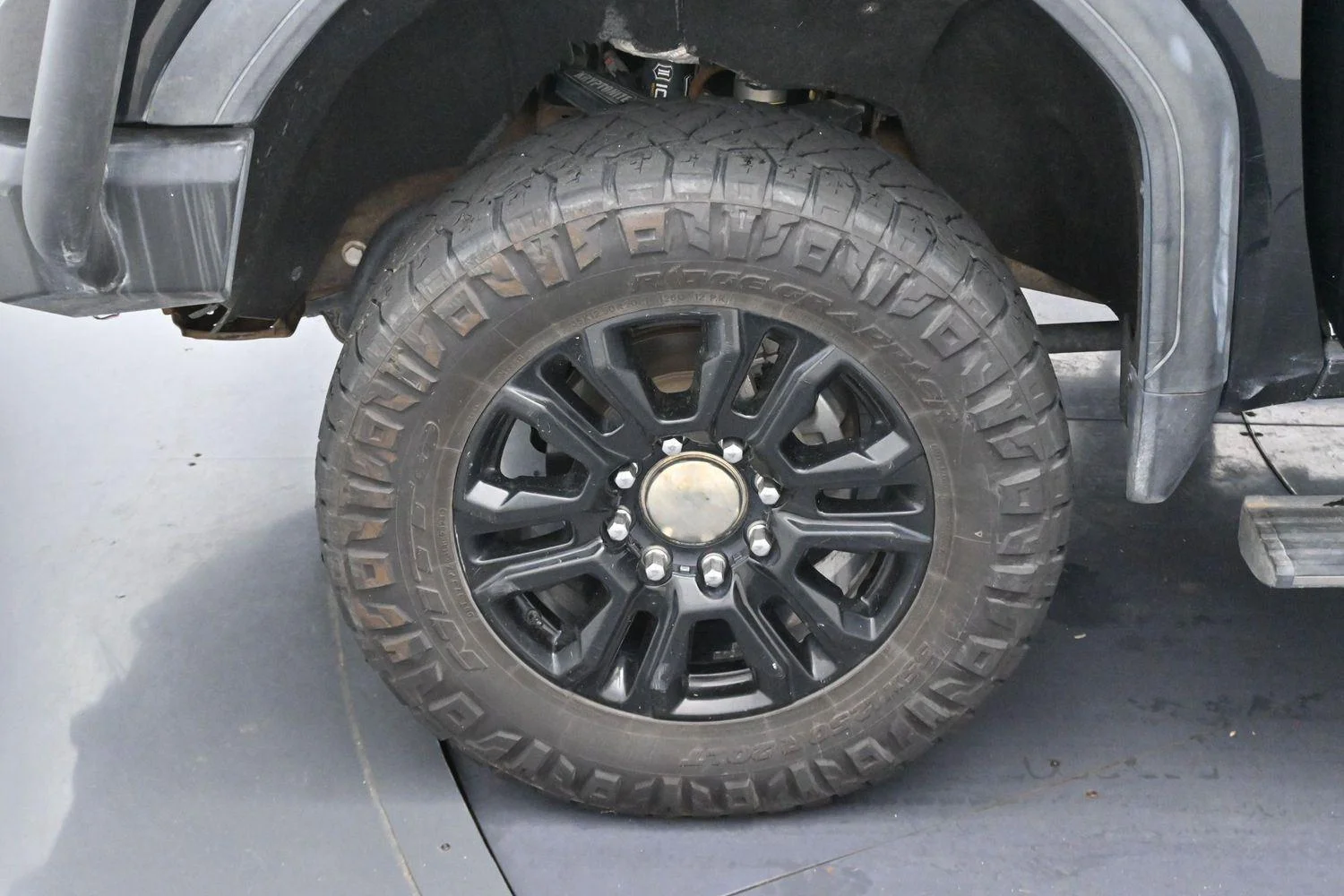 Used 2021 Ebony Twilight Metallic GMC Denali image 36