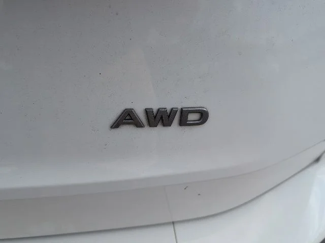 Used 2024 White Nissan S image 7