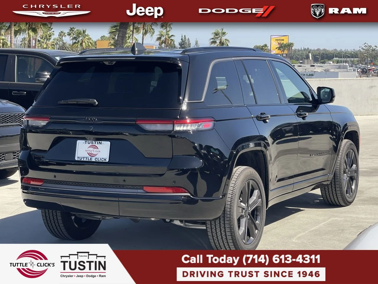 New 2027 High-Gloss Black Paint Jeep Limited Reserve image 12