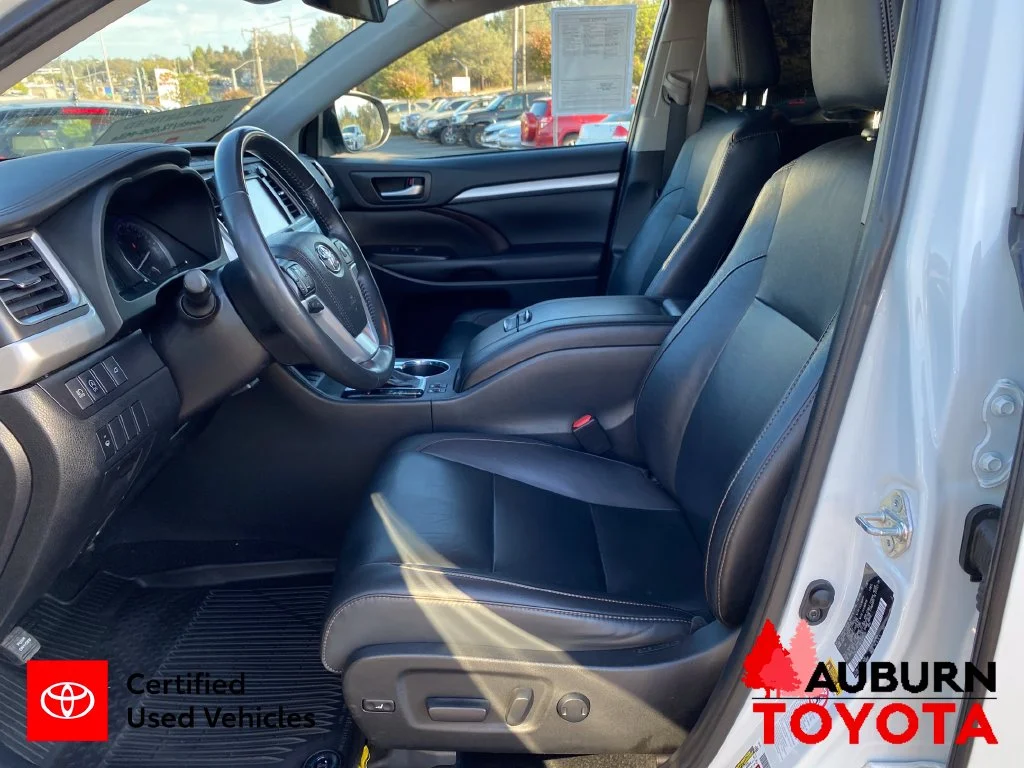 Certified Used 2019 Blizzard Pearl Toyota XLE image 12
