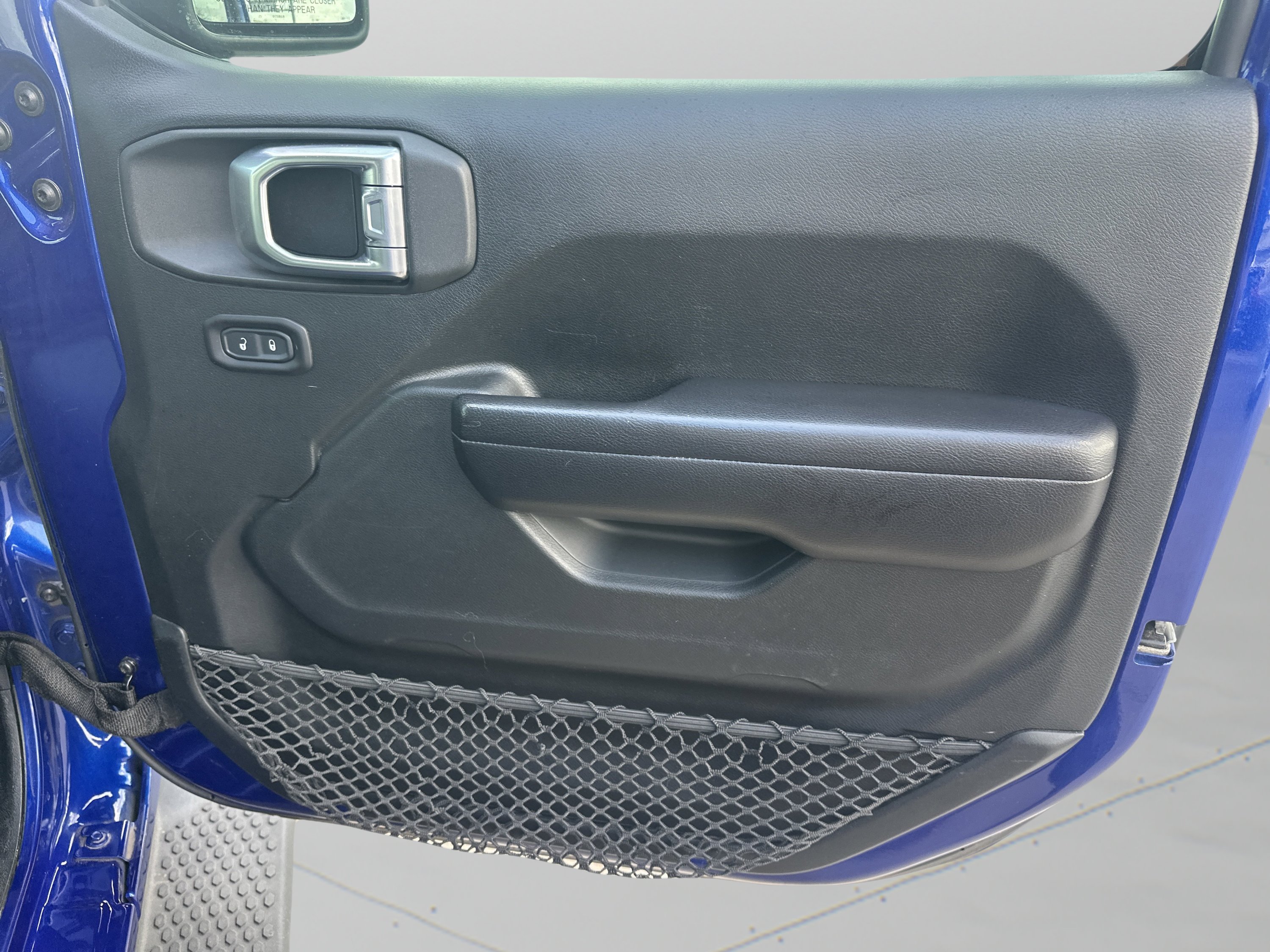 Used 2018 Ocean Blue Metallic Clearcoat Jeep Unlimited Sport S image 14