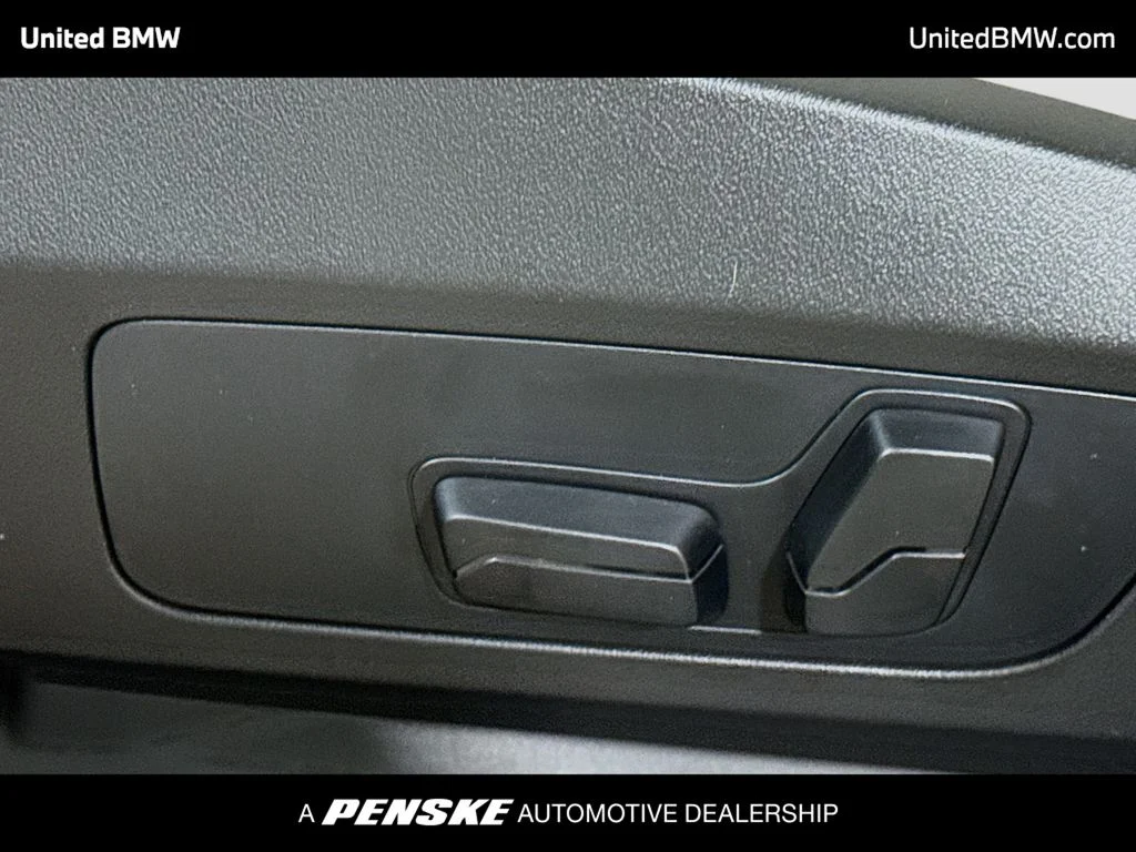 Used 2026 Night Dusk Blue Metallic BMW xDrive28i image 4