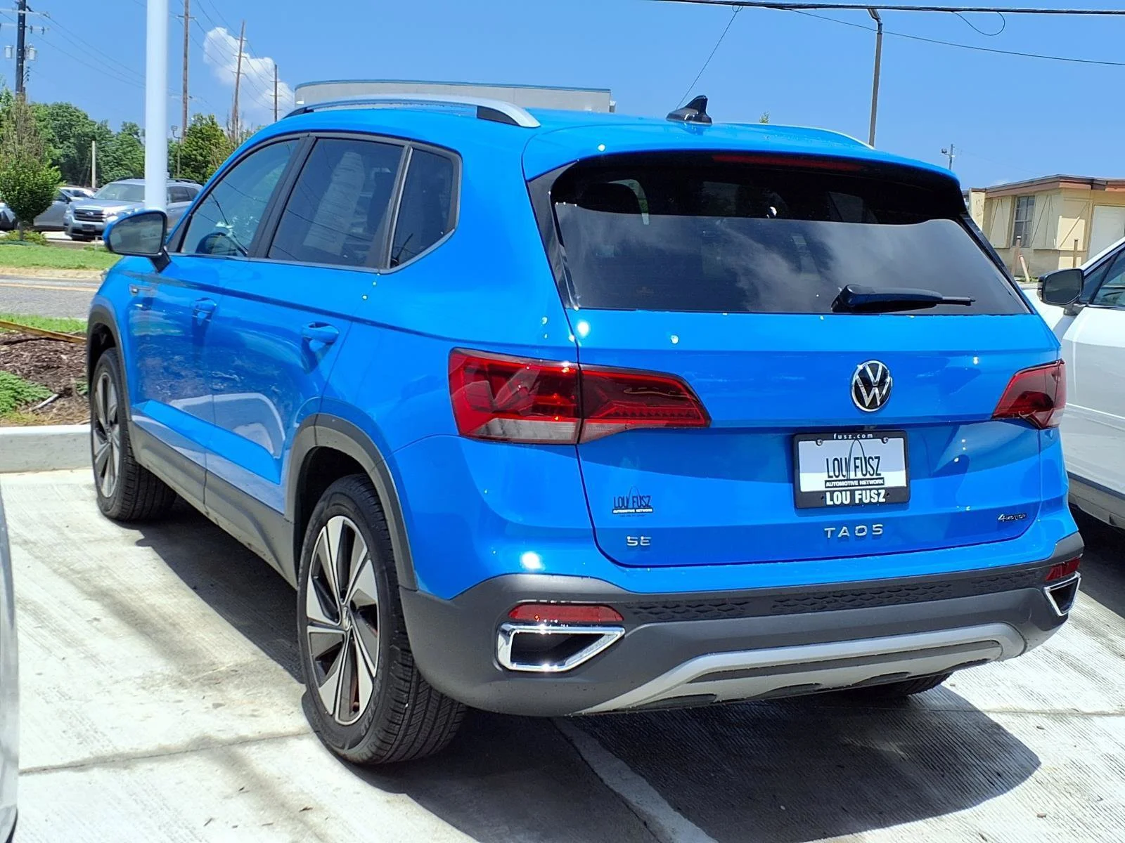 Used 2024 Cornflower Blue Volkswagen SE image 2