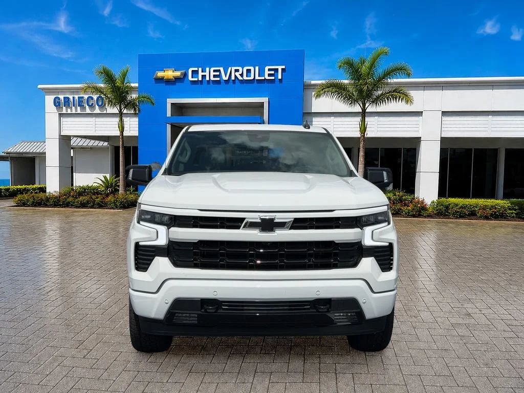 New 2026 Summit White Chevrolet RST image 2