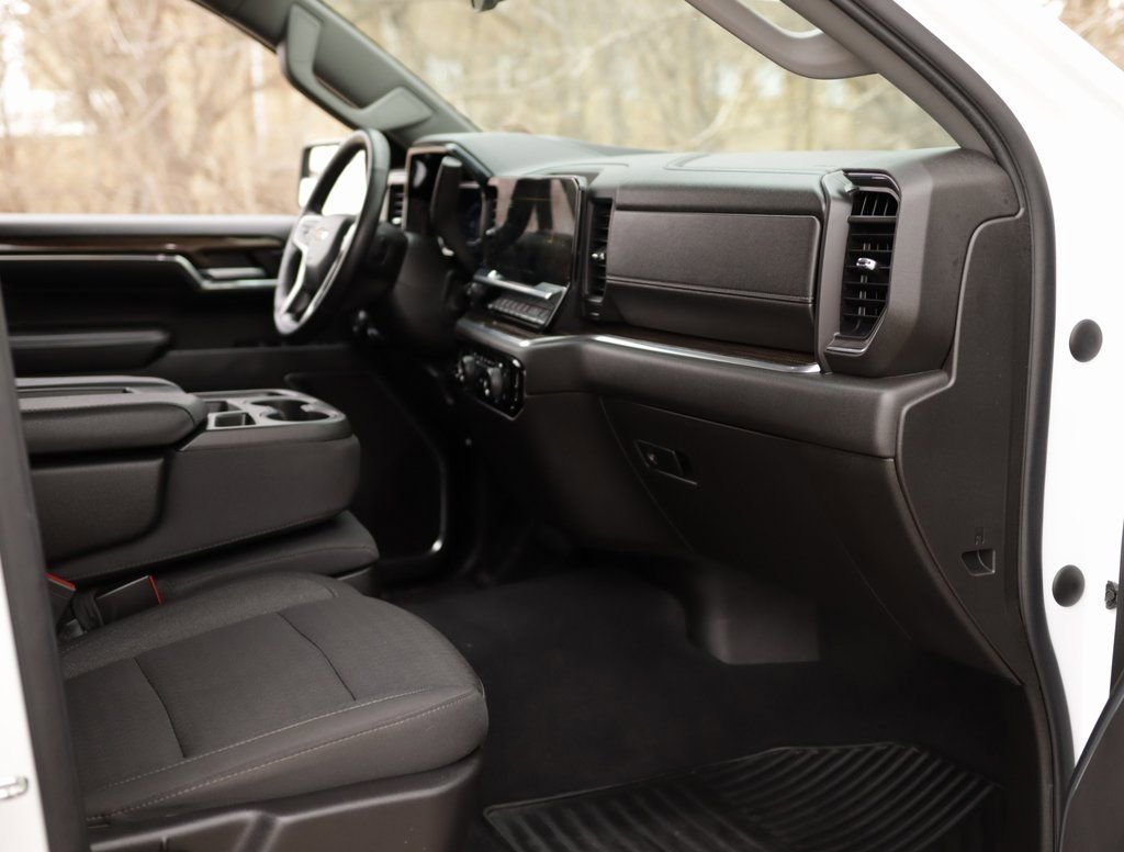 Used 2023 Summit White Chevrolet LT (2FL) image 30