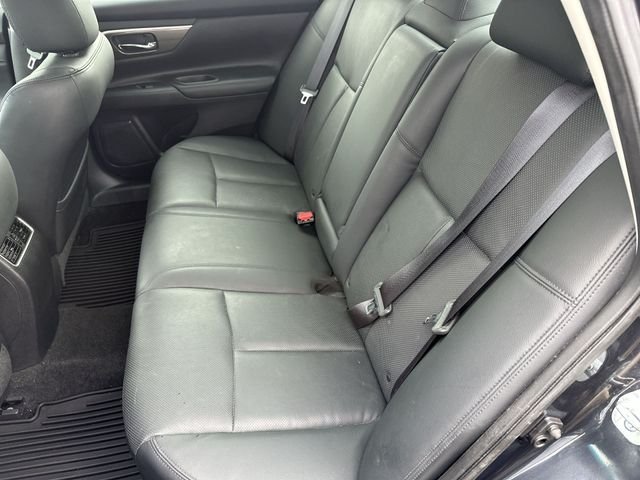 Used 2015 Black Nissan 2.5 SL image 26