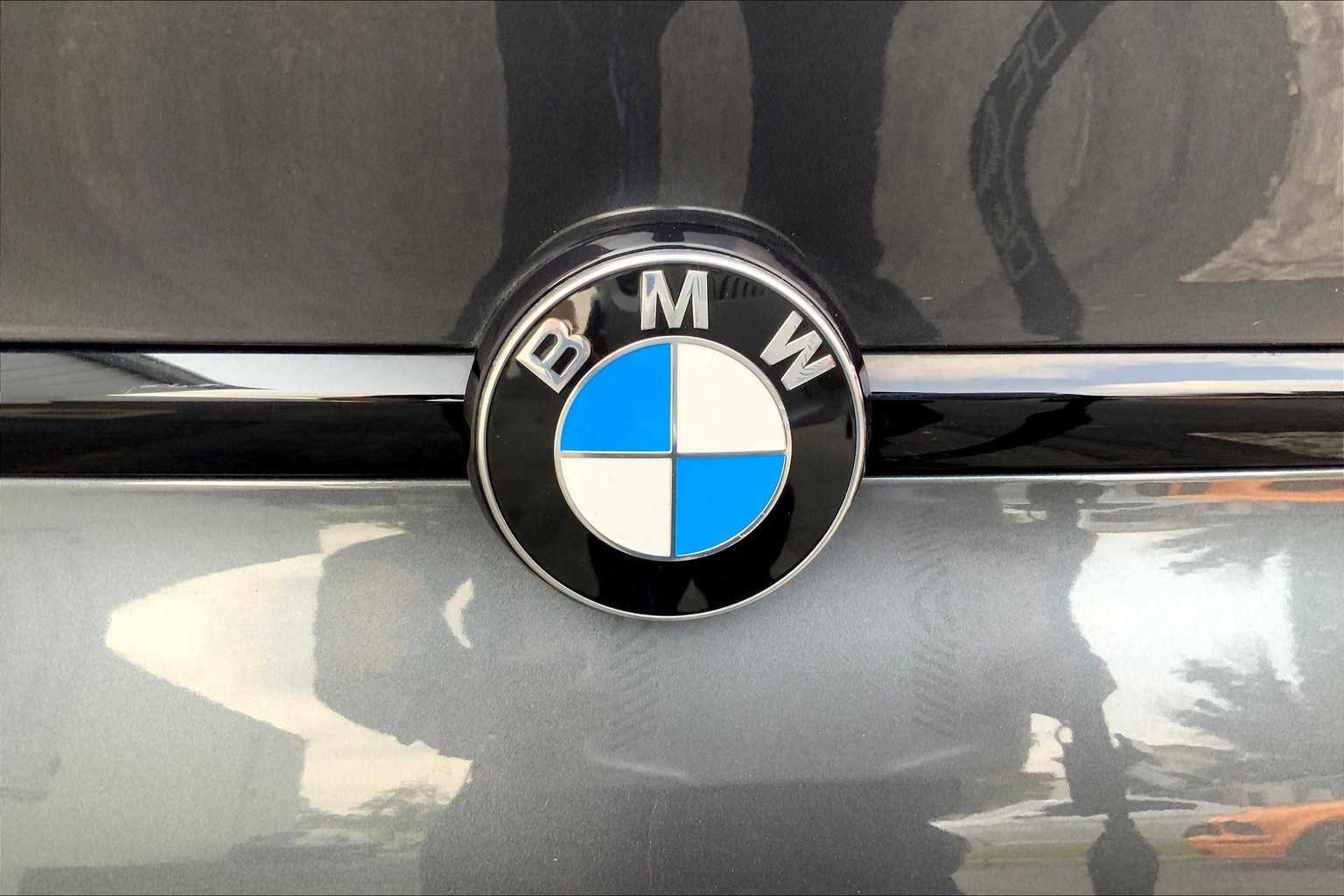 Used 2021 Mineral Grey Metallic BMW 228i xDrive image 9