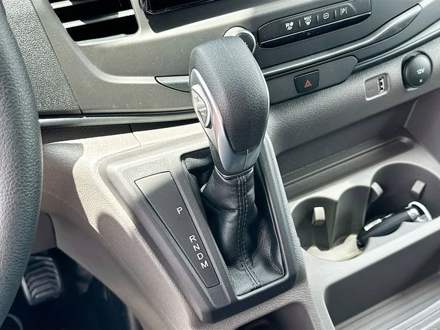 New 2026 Oxford White Ford Base image 11