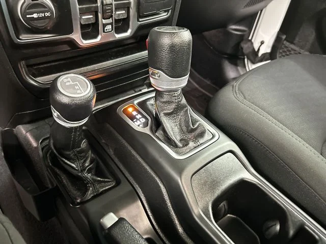 Used 2021 White Jeep Sport image 10
