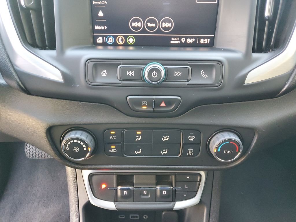 Used 2024 Silver GMC SLE image 28