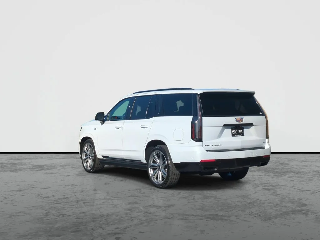 New 2026 Vibrant White Tricoat Cadillac Platinum Sport image 6