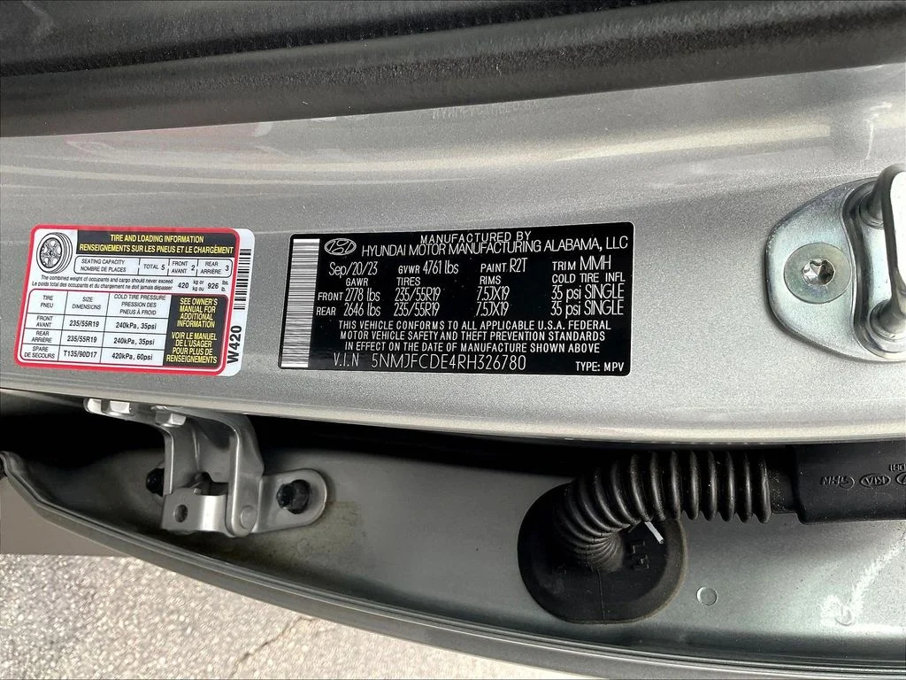 Used 2024 Shimmering Silver Hyundai SEL image 20