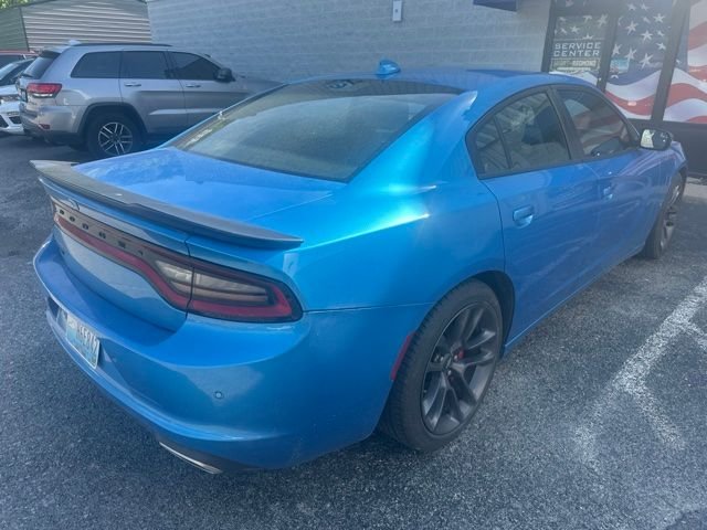 Used 2023 Blue Dodge SXT image 3