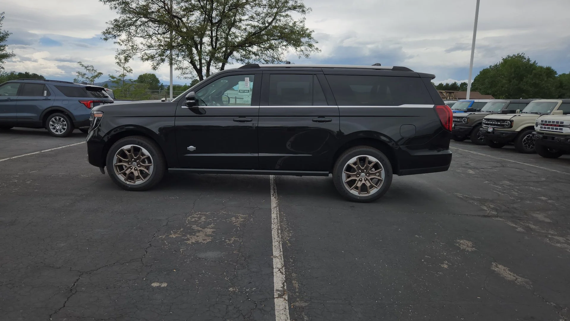 New 2027 Agate Black Metallic Ford King Ranch image 4