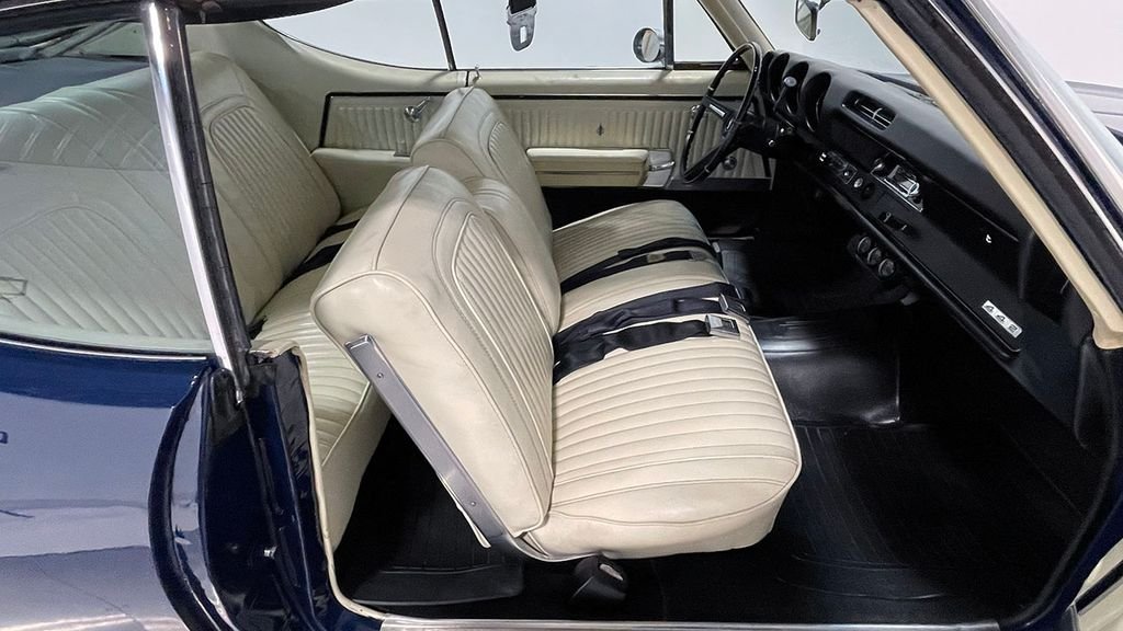 Used 1968  Oldsmobile Supreme image 37