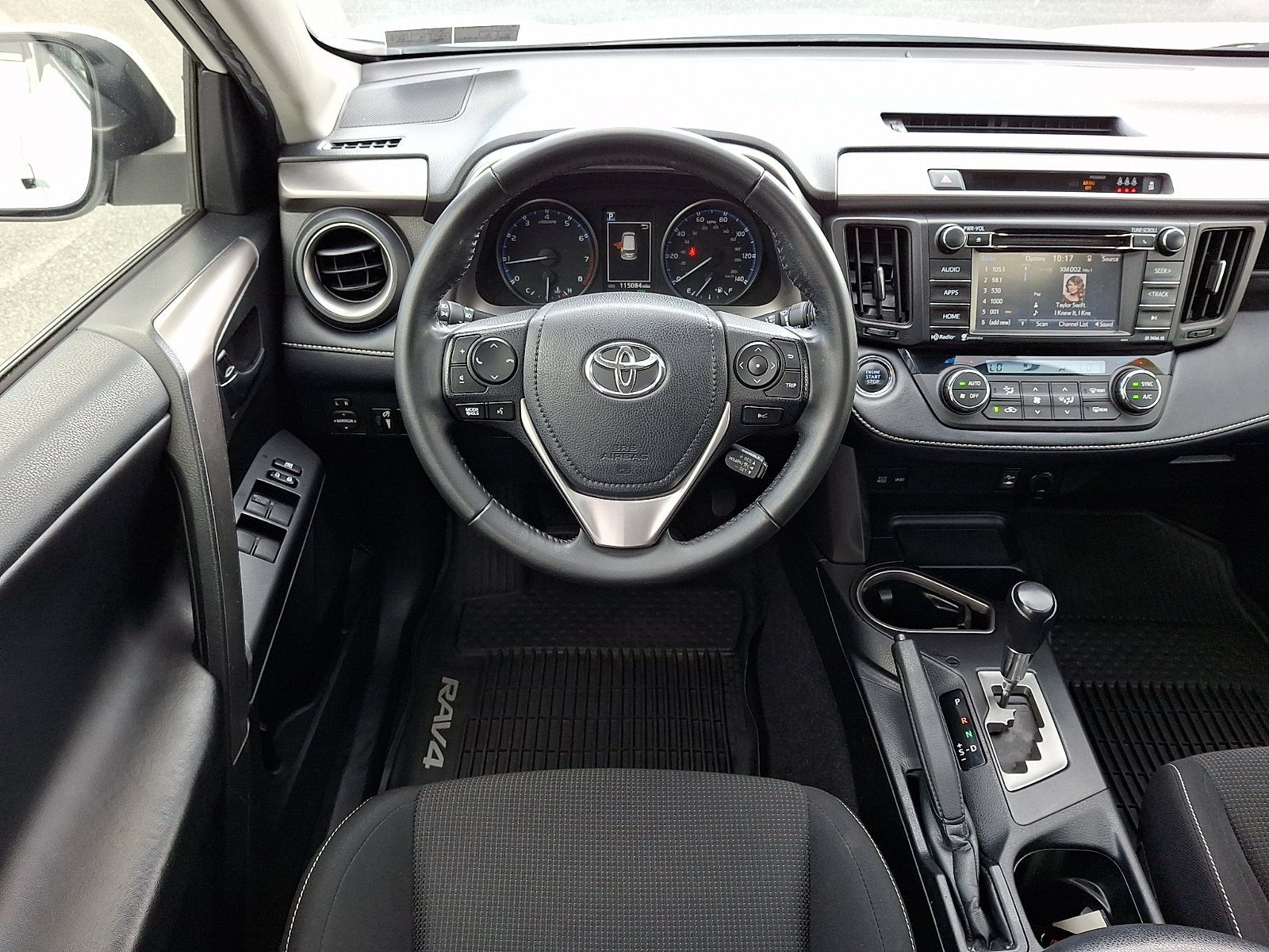 Used 2018 Super White Toyota XLE image 13