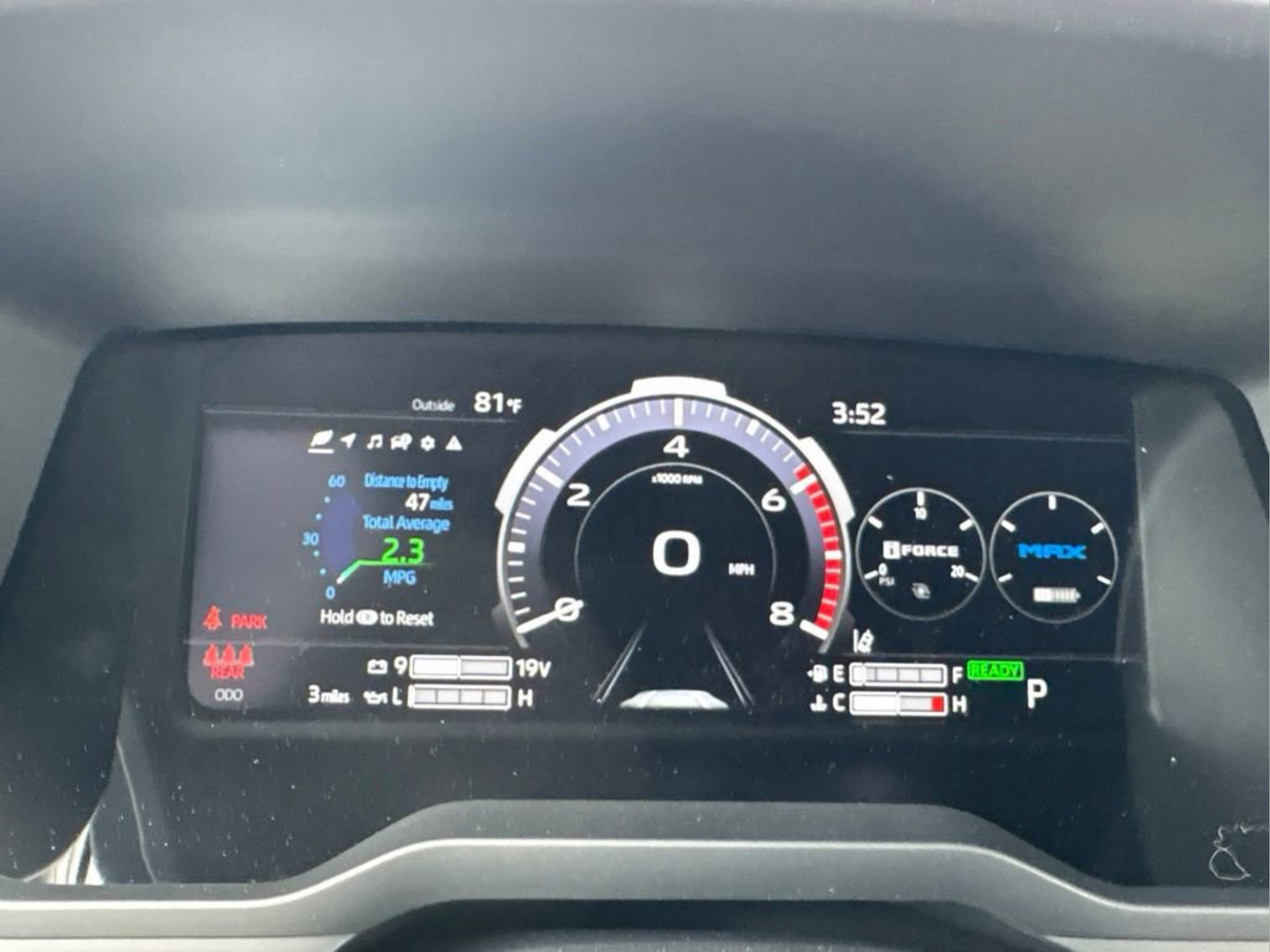 2026 Toyota Tundra Limited - Photo 14
