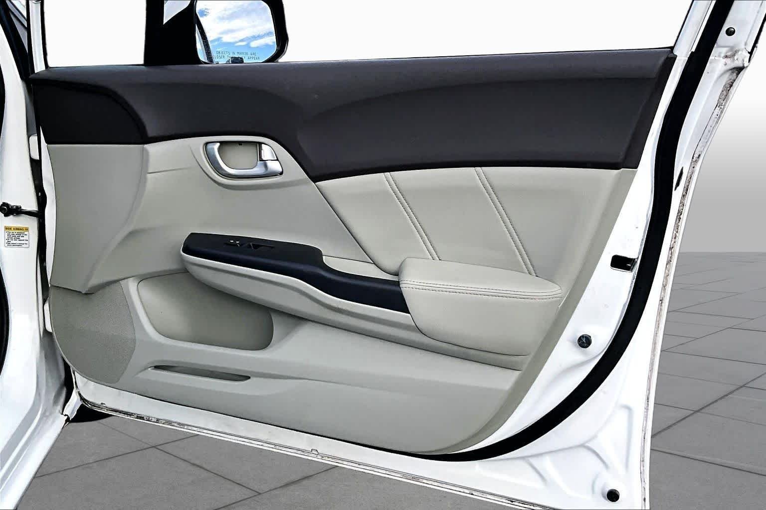 Used 2012 Taffeta White Honda EX-L image 22