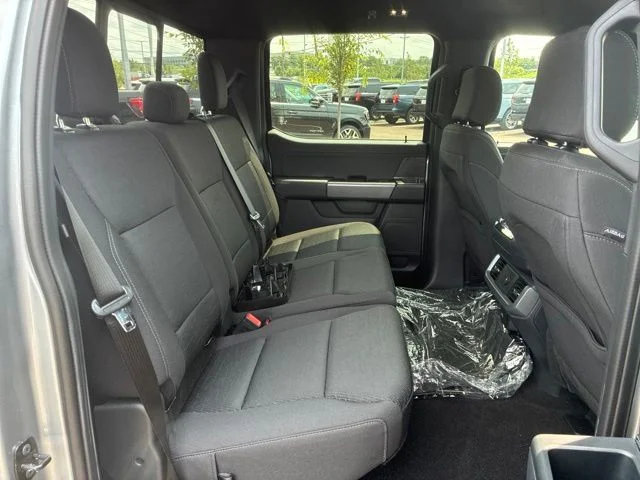 New 2026 Iconic Silver Metallic Ford XLT image 38