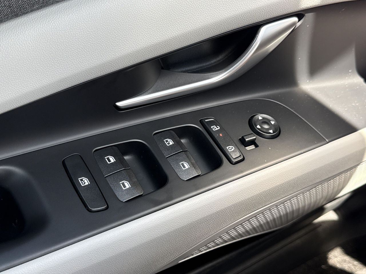 New 2026 Ecotronic Gray Hyundai Limited image 16