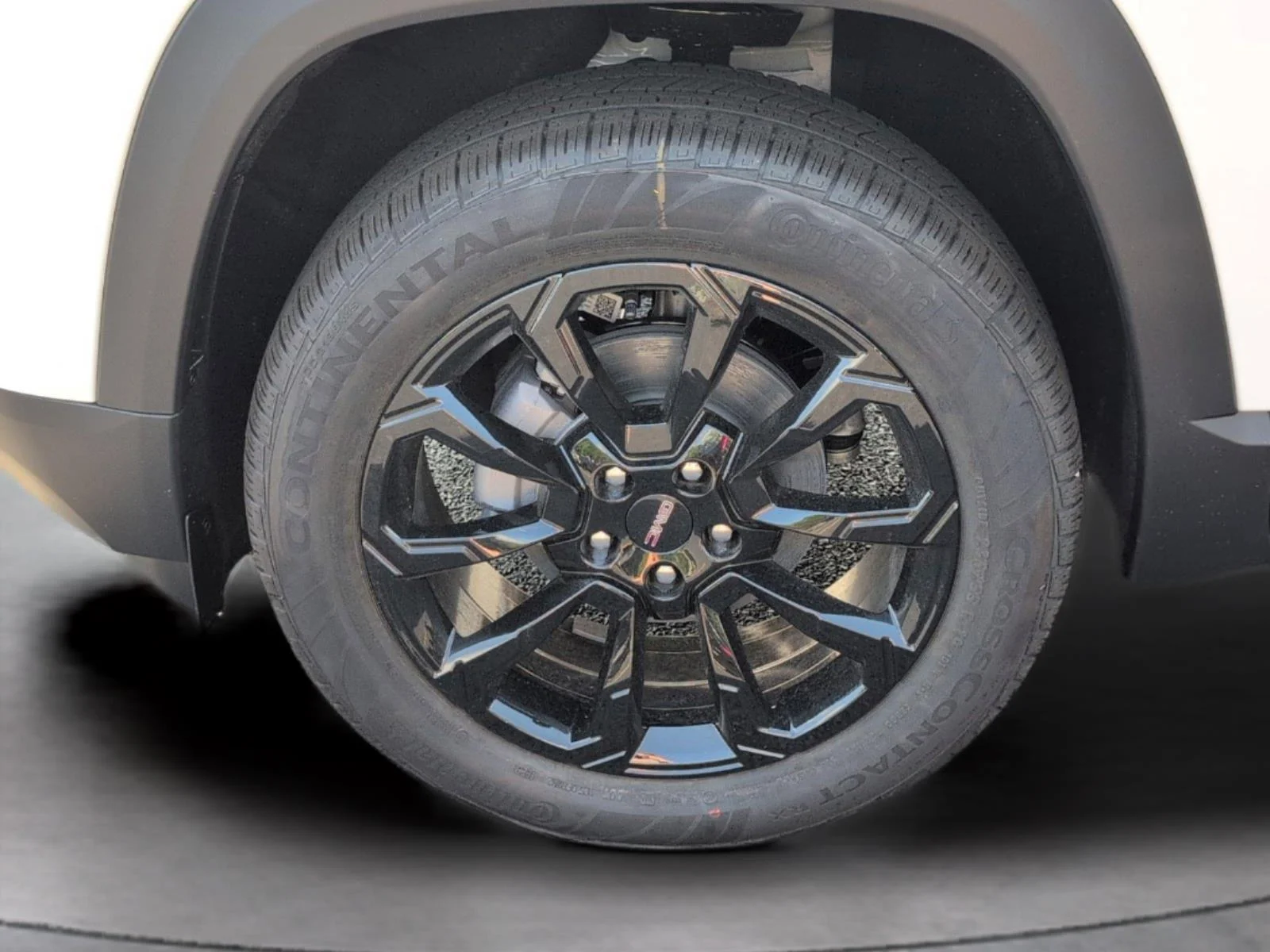 New 2026 Summit White GMC Elevation image 33