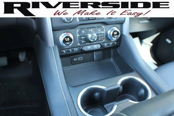 Certified Used 2024 Onyx Black GMC SLT image 12