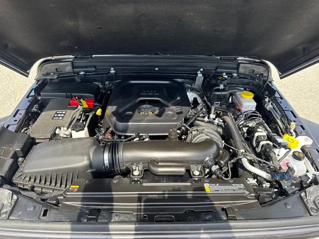 Used 2025 Gray Jeep Sport S image 32