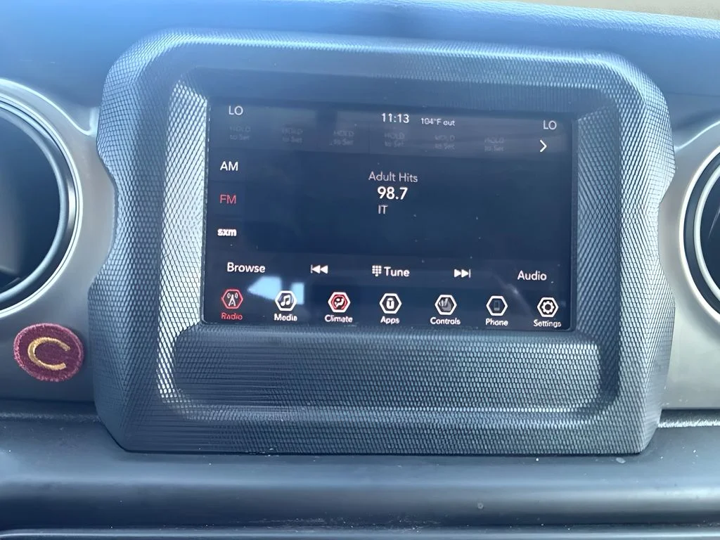Used 2020 Black Jeep Sport image 14