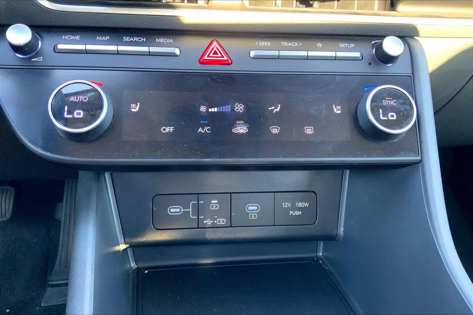Used 2025 Serenity White Hyundai SEL image 33