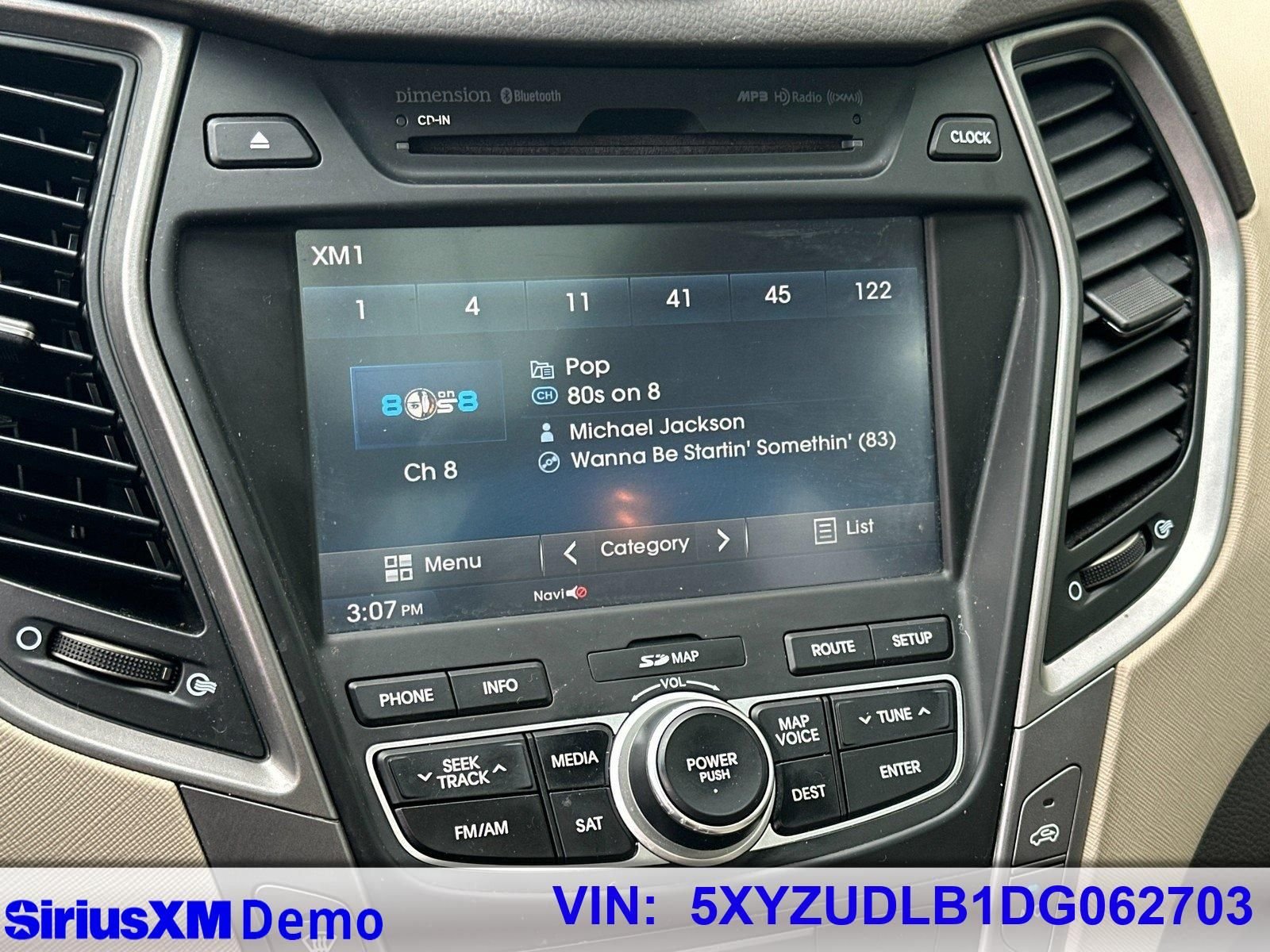 Used 2013 Juniper Green Hyundai Base image 25