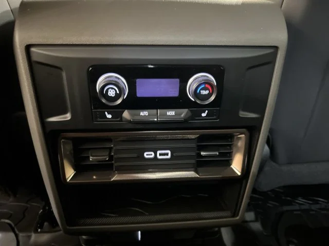 Used 2025 White GMC 2X image 19