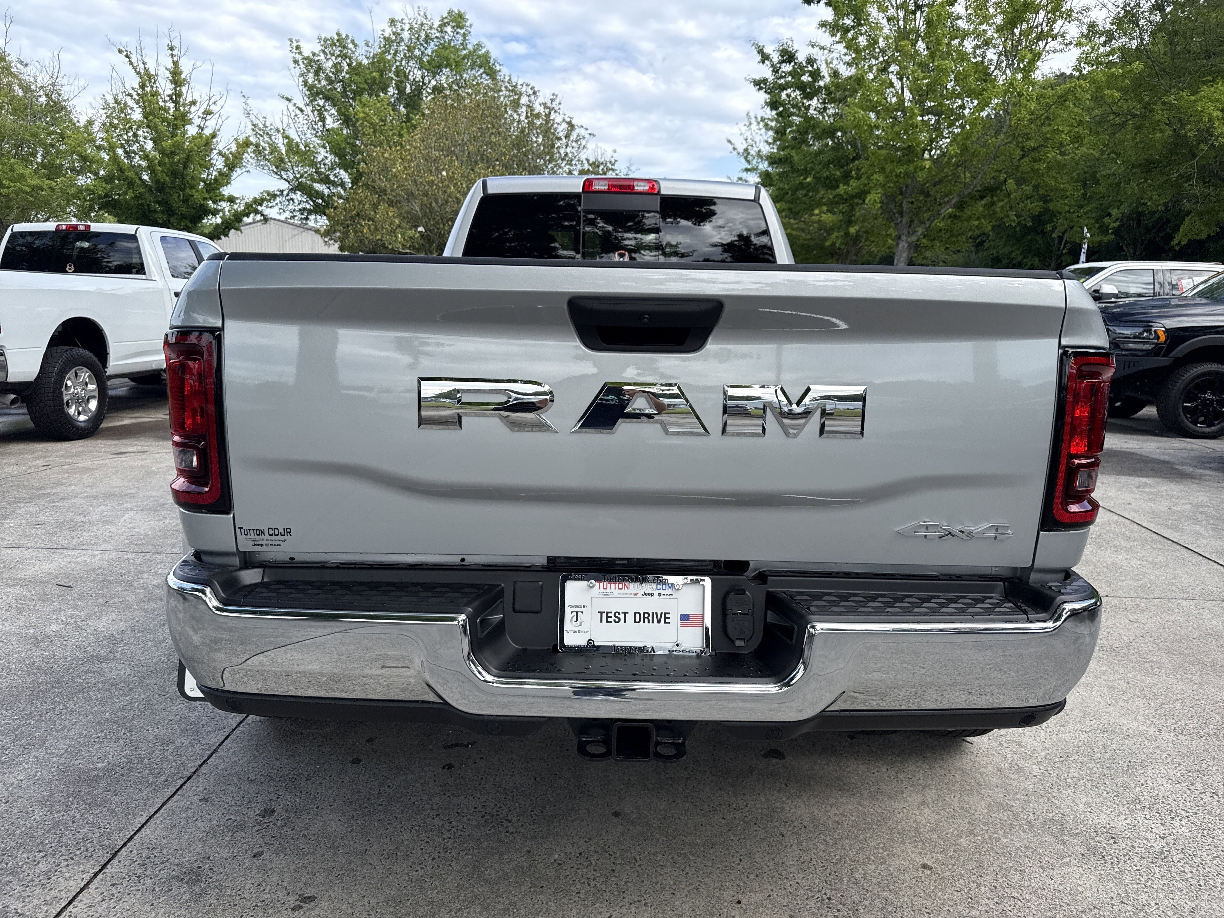 New 2026 Silver-Zynith Exterior Paint RAM Tradesman image 6