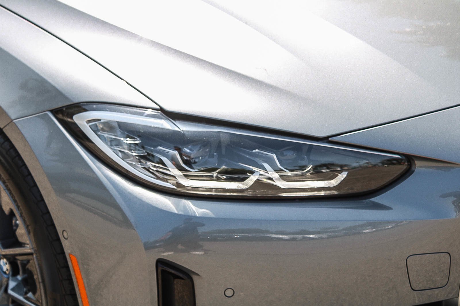 Used 2023 Skyscraper Grey Metallic BMW eDrive40 image 9
